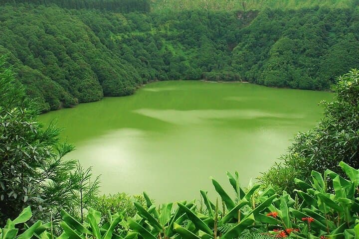 Sete Cidades Guided Volcano Tour — São Miguel's Iconic Crater Lagoons