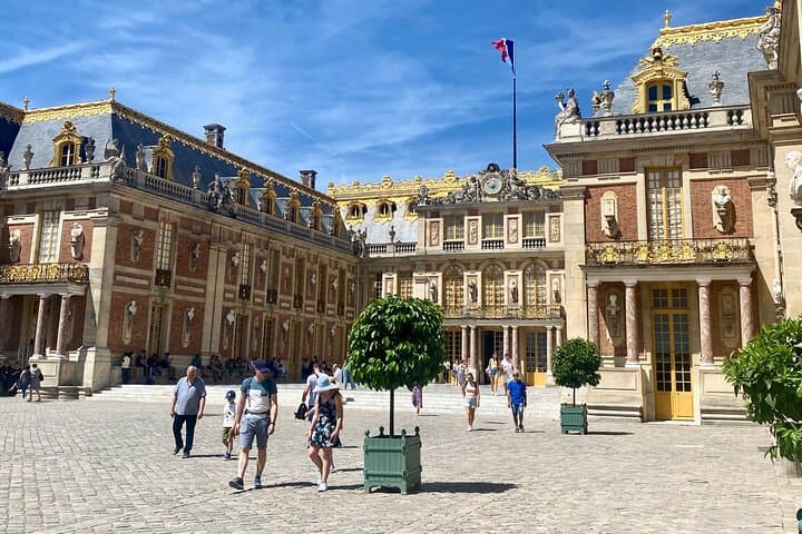 Giverny and Versailles in a Day: Small-Group Minivan Tour from Paris photo 3