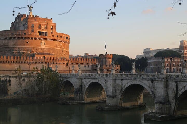 Castel Sant'Angelo Skip-the-Line: Hadrian's Fortress, Papal Apartments & Terrace Views photo 4