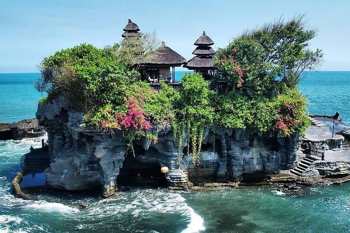 North Bali Private Day Tour: Tanah Lot, Jatiluwih Rice Terraces & Banyumala Waterfall photo 1