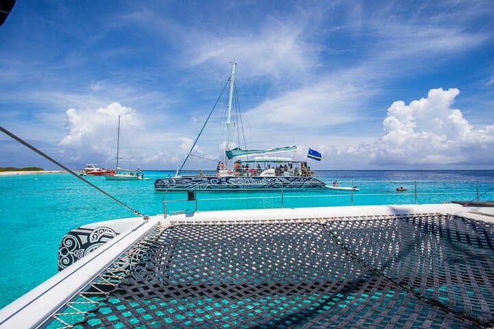 Klein Curaçao Catamaran: Day at the Pink Lighthouse, Snorkel & Sunset Cruise photo 3