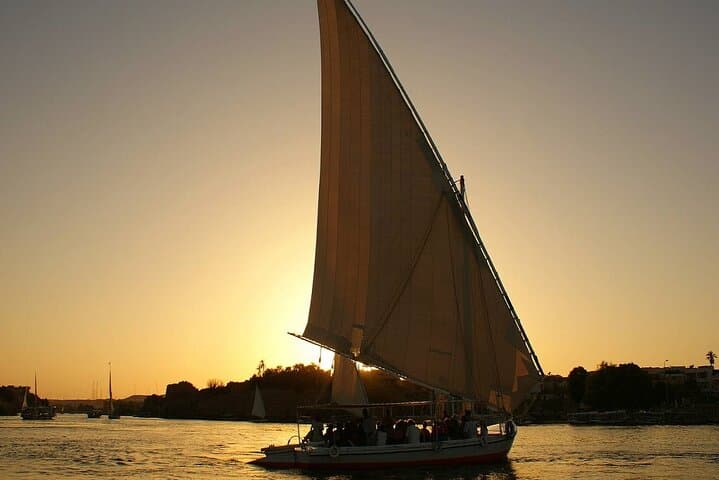 Luxor Sunrise Hot Air Balloon and Nile Felucca Sailing Experience photo 2
