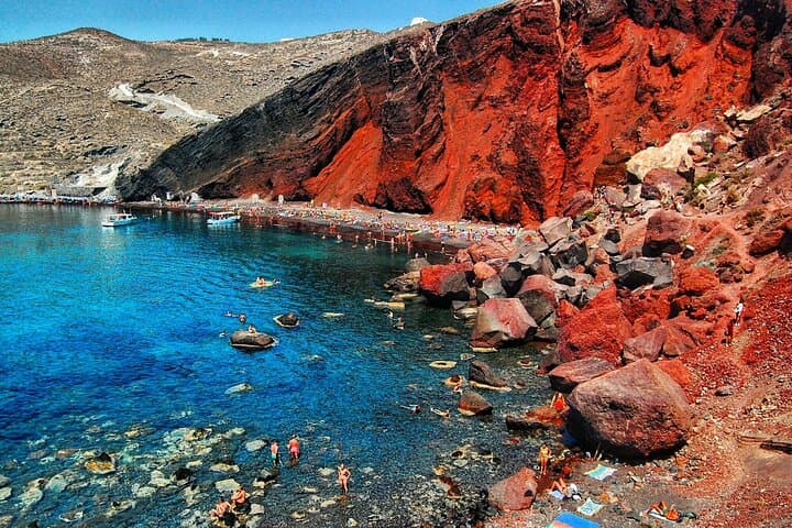 Private 8‑Hour Santorini Sightseeing Tour: Oia, Akrotiri, Red Beach & Winery photo 4