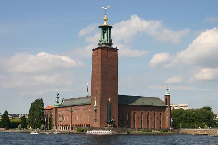 Stockholm Must-See: City Hall, Gamla Stan & Vasa Museum Guided Tour photo 1
