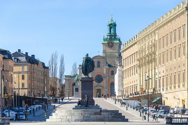 Stockholm Must-See: City Hall, Gamla Stan & Vasa Museum Guided Tour photo 4