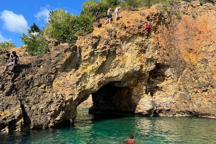 Private Half-Day Charter in St. Lucia: Soufrière, Pitons & Snorkeling photo 5
