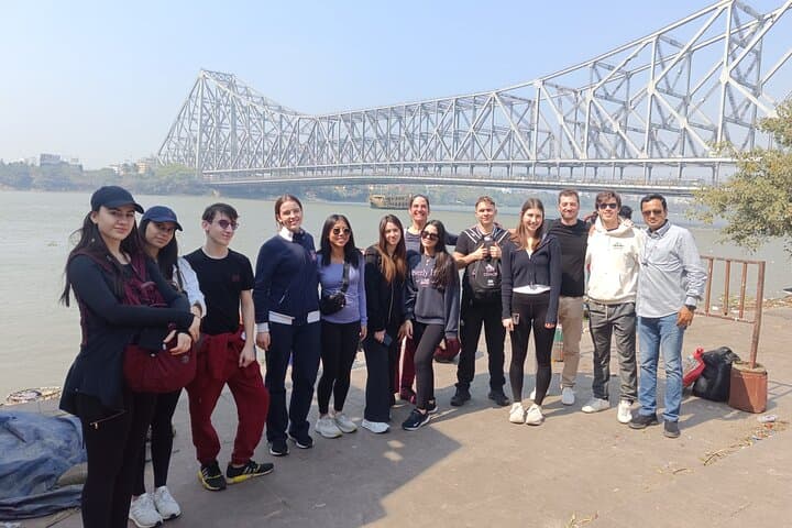 Explore Kolkata in a Day: Private Full-Day Sightseeing Tour with Local Guide