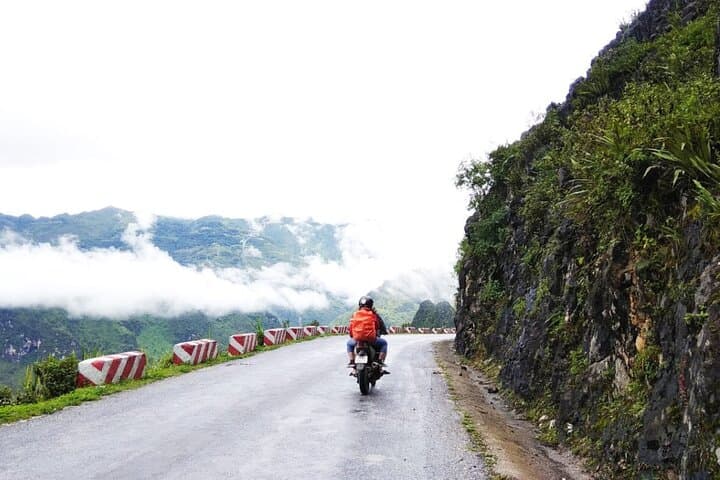 Ha Giang Loop Motorbike Tour: Two Days Across Ma Pi Leng and Dong Van photo 4