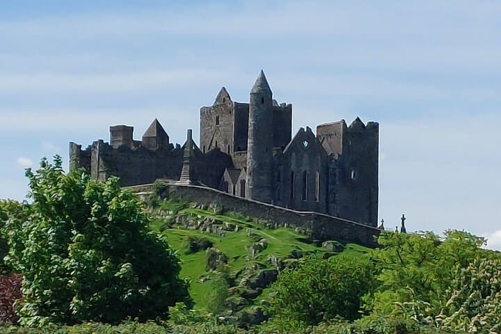 Private Luxury Day Tour: Rock of Cashel, Cahir & Blarney Castle from Cork photo 2