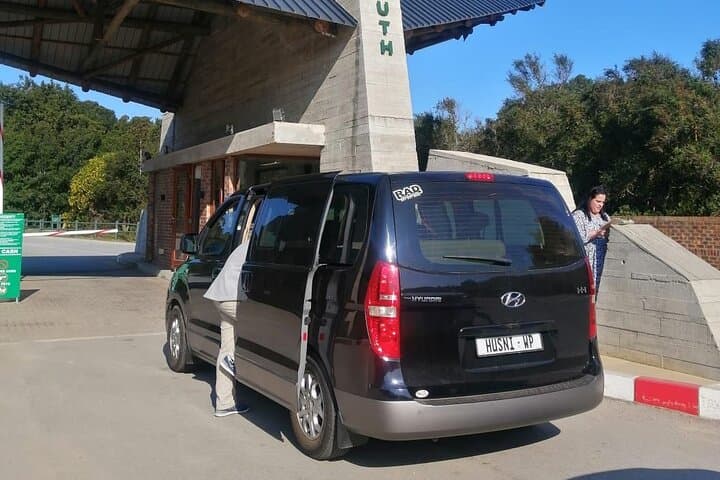 Cape Town Airport Private Transfer — Chauffeur Service to/from Cape Town International photo 2