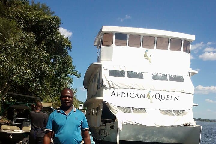 Zambezi Sunset Cruise from Livingstone: River Safari, Game Viewing & Drinks photo 4