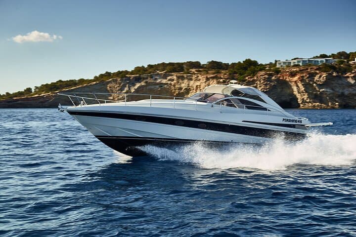 Half-Day Pershing 45 Yacht Charter in Saint-Tropez: Canoubiers, Salins & Port Grimaud