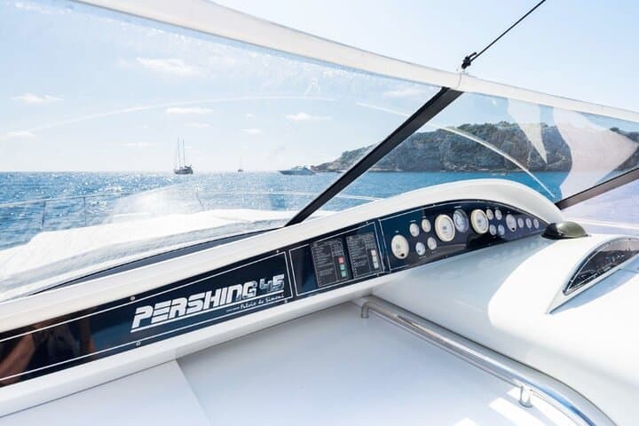 Saint-Tropez Pershing 45 Full-Day Private Yacht Charter: Pampelonne, Cap Taillat & L'Escalet photo 5