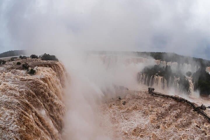 Private Visit to Iguaçu Falls: Guided Walk, Trails & Practical Tips photo 5