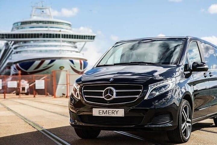 Southampton Cruise Terminal to London Private Transfer — Direct Arrival Service photo 5
