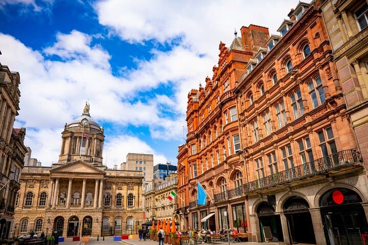 Captivating Liverpool: Private 2-Hour Walking Tour of Waterfront, Docks & City Highlights