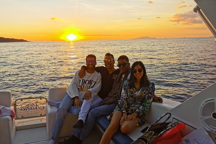 Sorrento Sunset Small-Group Boat Tour: Swim, Views & Coastal Secrets