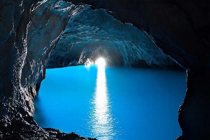 Sorrento to Capri: Private Boat Tour to the Blue Grotto and Faraglioni photo 1