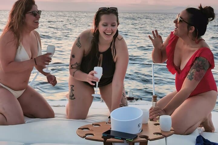 Sorrento Sunset Boat Party: Aperitif Cruise with Swim Stop and Live Music photo 3