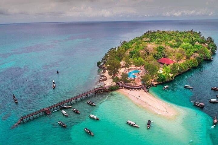 Prison Island & Stone Town: Private Walking Tour from Zanzibar City