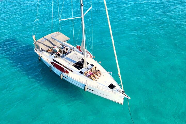 Sail the Costa degli Dei: 4-Hour Private Tropea Boat Tour with Snorkeling and Aperitif photo 2