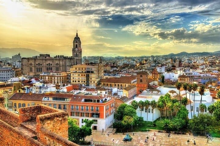Malaga Private Bike Tour: Alcazaba, Cathedral & Coastal Promenade photo 2