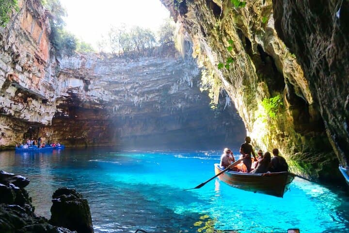 Half-Day Kefalonia Tour: Myrtos Beach, Melissani Lake & Drogarati Cave photo 4
