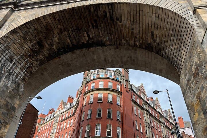 Newcastle Quayside Pub Tour: Historic Pubs, River Views & Gateshead Finale photo 5