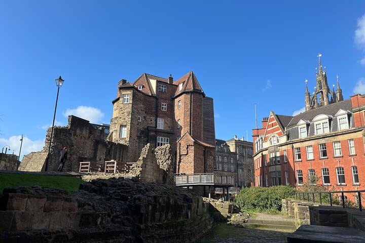 Newcastle Quayside Pub Tour: Historic Pubs, River Views & Gateshead Finale photo 6