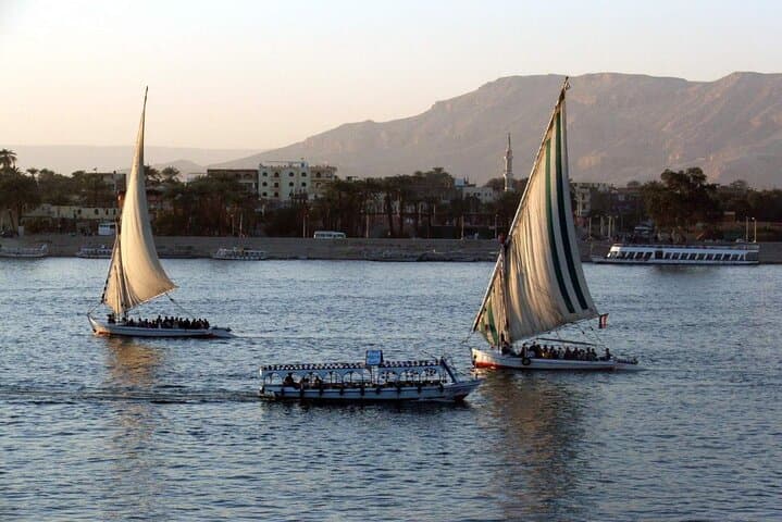 Sunset Felucca Cruise on the Nile: Private Luxor Sailing Experience photo 4