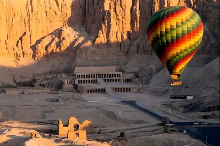 Sky to Temples: Luxor Hot Air Balloon Sunrise and Valley of the Kings Private Tour