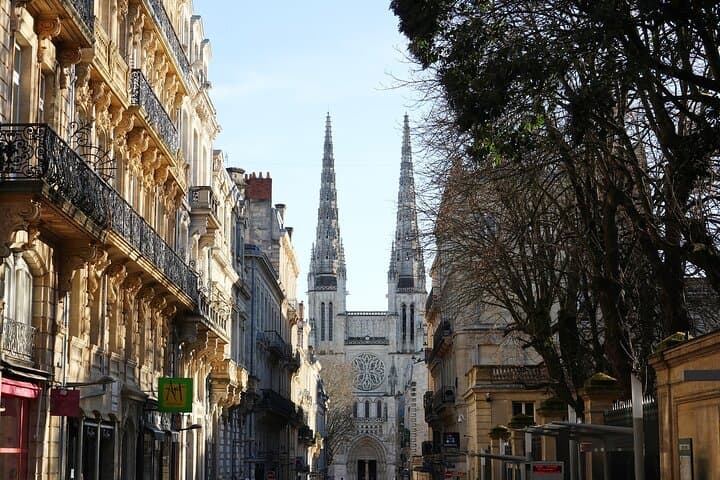 Bordeaux Bites & Stories — Local Food and Wine Walking Tour photo 6