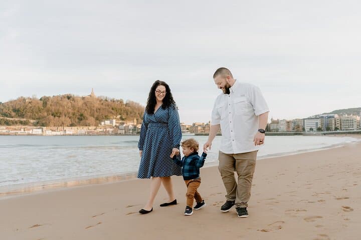 Biarritz Private Photoshoot: Coastal Portrait Session on the Basque Coast photo 3