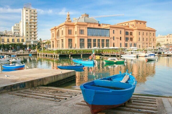 Bari Highlights Private Bike Tour: 2-Hour Old Town & Seaside Ride photo 5