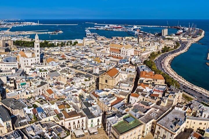 Bari Highlights Private Bike Tour: 2-Hour Old Town & Seaside Ride photo 3