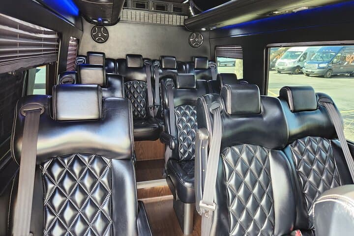 Aspen-Snowmass Private Transfer to Denver International: Door-to-Door Luxury Car Service photo 3