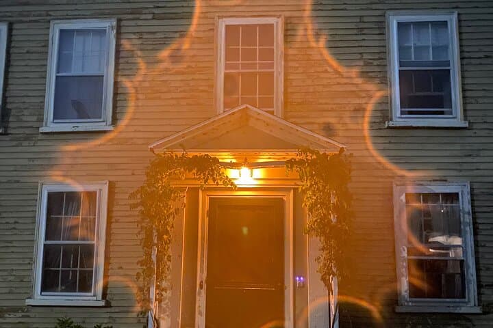 Salem Ghost Hunting Tour — Specters & Apparitions 90-Minute Paranormal Walk