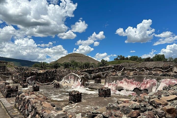 Teotihuacán Pyramids Private Tour from Mexico City — Private Guided Visit to Pyramid of the Sun photo 5