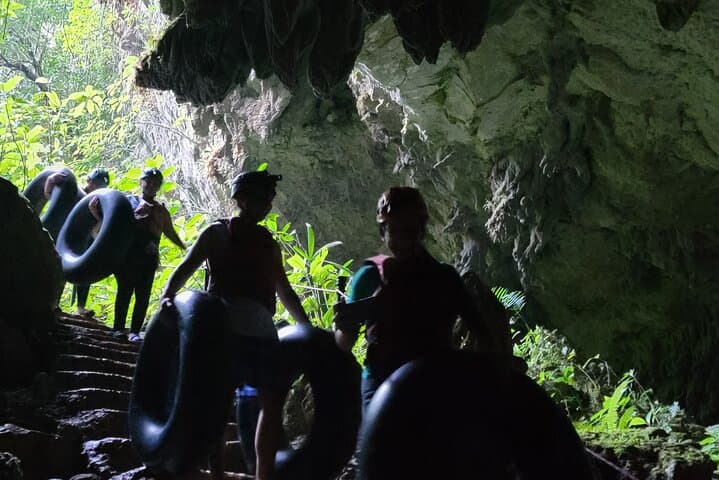 Xunantunich Ruins & St. Herman's Cave Tubing from Hopkins: Complete Day-Trip Guide photo 4