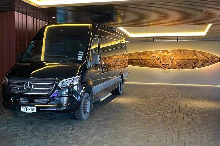 Auckland Airport Shuttle — Luxury Sprinter Transfers for Groups (Up to 15 Pax) photo 2
