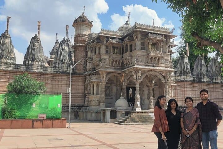 West India Highlights: 10-Day Mumbai to Statue of Unity Cultural Journey