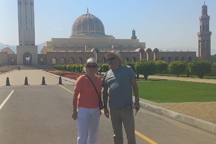 Muscat to Bimmah Sinkhole: Private Half-Day Tour to Mosques, Markets & Hawiyat Najm photo 3