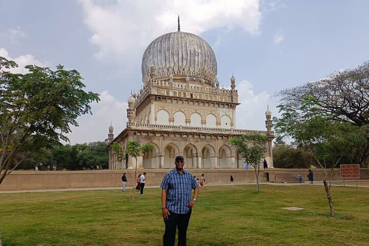 Hyderabad, Badami & Hampi: 7-Day Cultural Road Trip Through the Deccan