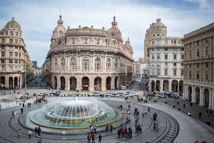 Private Bike Tour of Genoa Highlights: Palazzi, Port & Lanterna photo 6