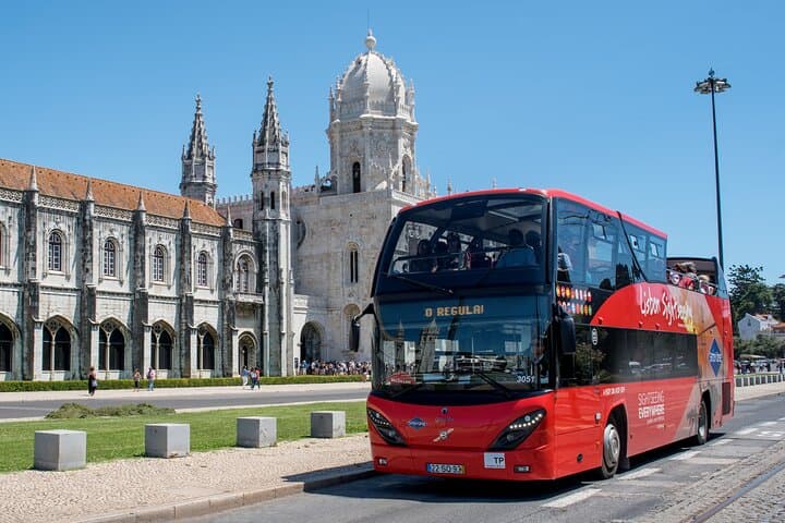 Hop-On Hop-Off Lisbon Bus & Tagus Boat Tour — Best Stops, Times & Tips