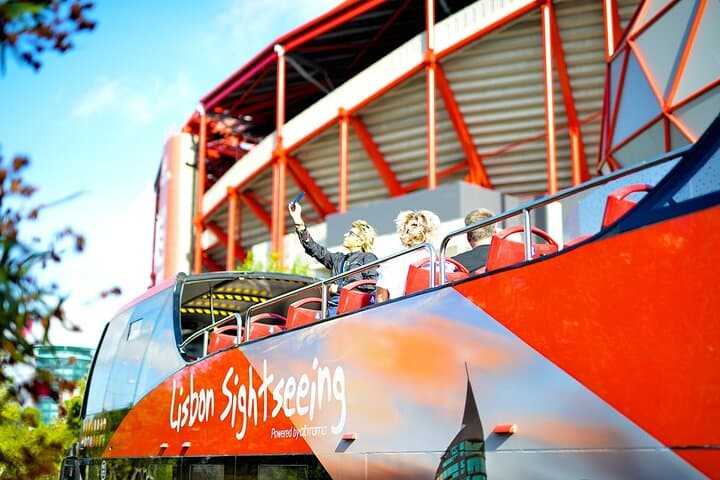 Hop-On Hop-Off Lisbon Bus & Tagus Boat Tour — Best Stops, Times & Tips photo 3