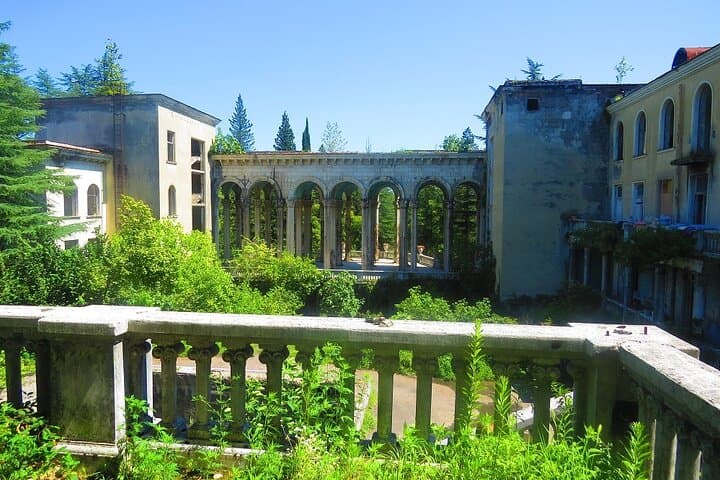 Gelati, Prometheus Cave & Tskaltubo Sanatoriums: Kutaisi Day Tour with Wine Tasting photo 2
