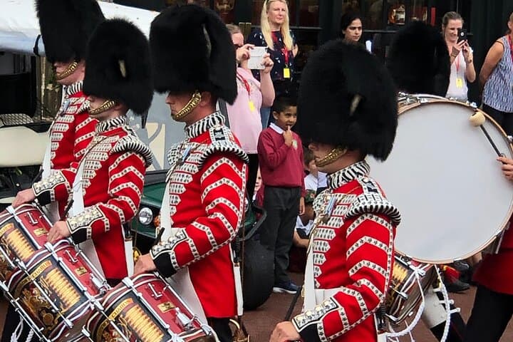 Private Royal London Walking Tour: Buckingham Palace, Westminster & Kensington photo 1