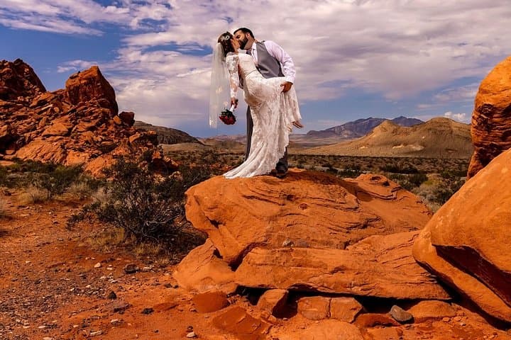 Fire Rock Wedding at Redstone Dune Trails — Desert Ceremony and Photos from Las Vegas photo 4
