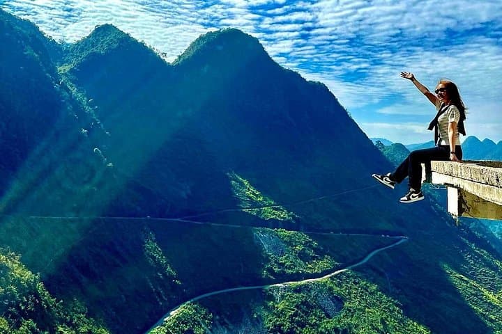 Ha Giang Loop: 3-Day Motorbike Tour from Sapa — Ma Pi Leng & Dong Van Geopark photo 2